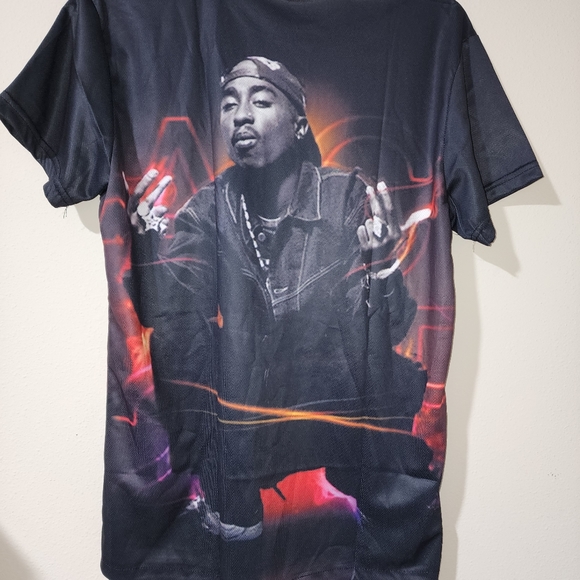 Tupac All Over Print Medium Shirt - Picture 2 of 4
